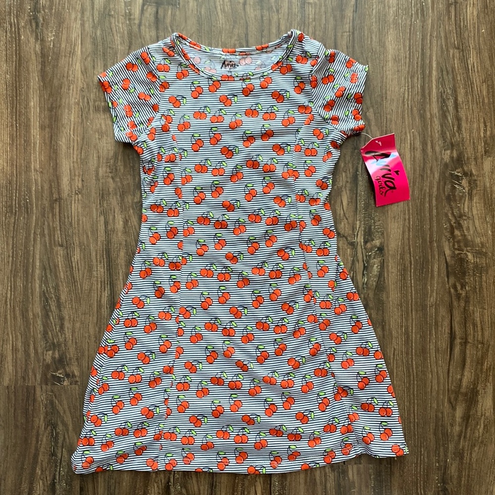 NWT girls 7/8 short sleeved casual dress